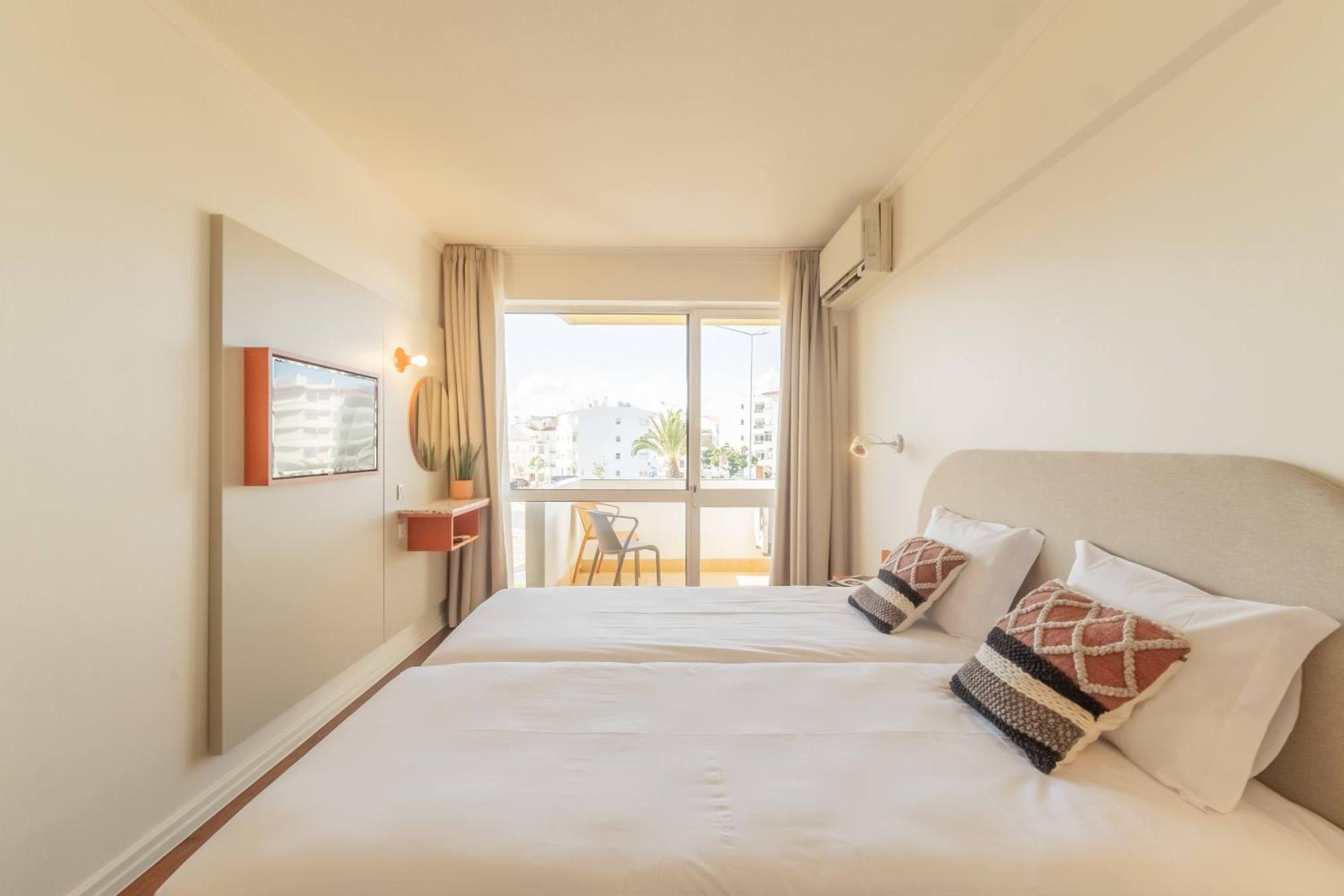 Wot Lagos Montemar Dış mekan fotoğraf